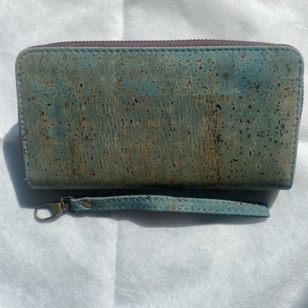 Natural FIBER, NWOT, Teal & Muted Brown Cork Wallet w/ Wristlet - fits iPhone